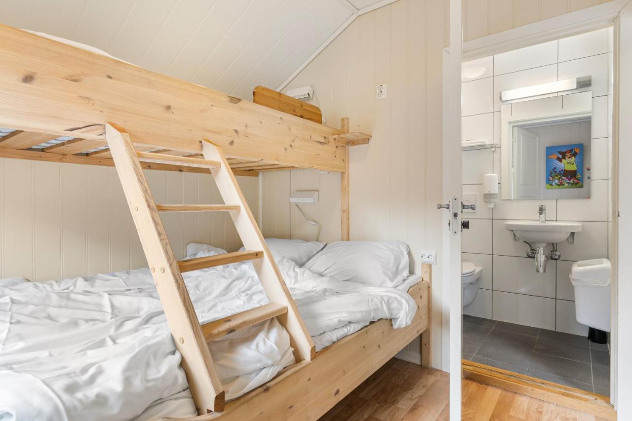 Mikkelparken Ferietun Hotel Kinsarvik Luaran gambar